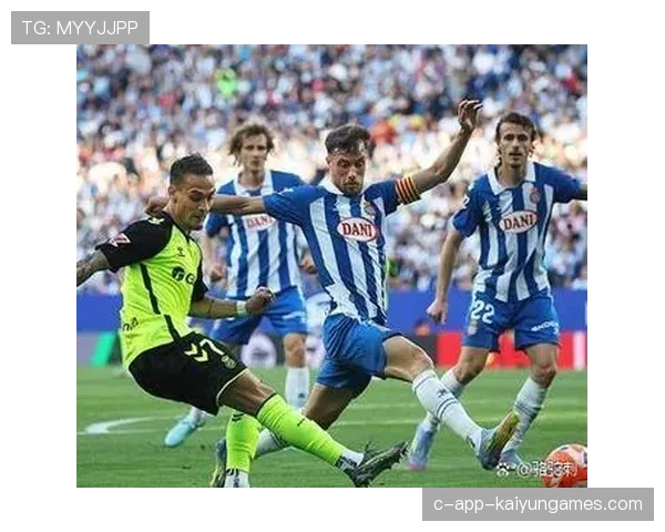 俱乐部发布冬季引援意向 补强中场成首要任务，冬季联赛足球